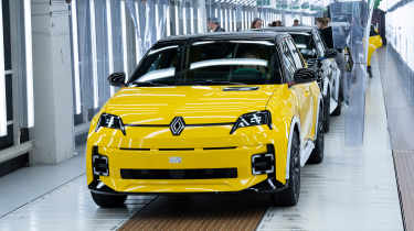 Renault 5 E-Tech Iconic Five long-term test - production line