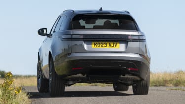 Range Rover Velar - rear cornering