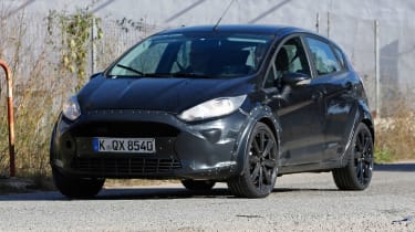 Ford Fiesta 2017 mule spied front 2