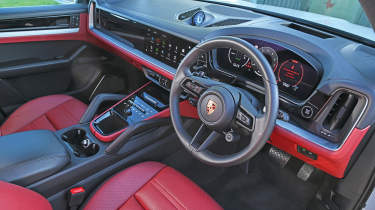 Porsche Cayenne - interior
