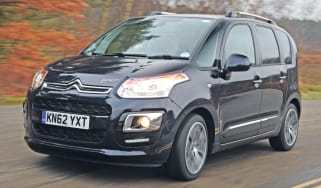 Citroen C3 Picasso front tracking