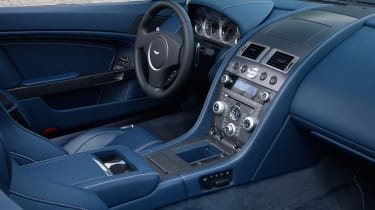 Aston Martin V8 Vantage roadster dash