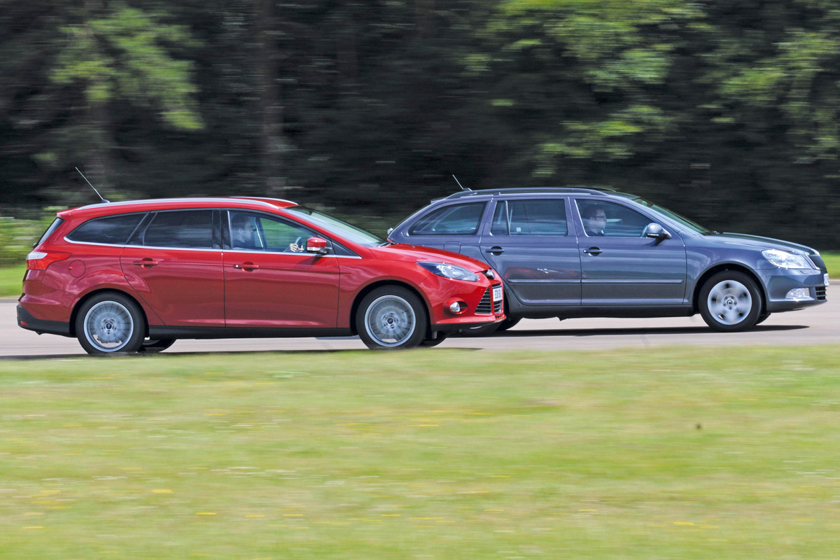 Ford Focus Estate vs Skoda Octavia  Twin Test   Auto 