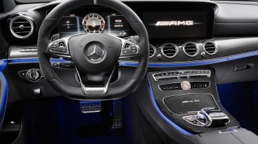 Mercedes-AMG E 63 - studio dash
