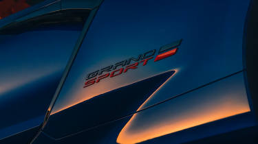 Chevrolet Corvette Grand Sport - badge
