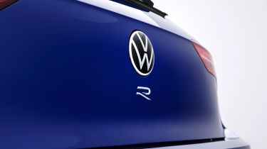 VW R badge