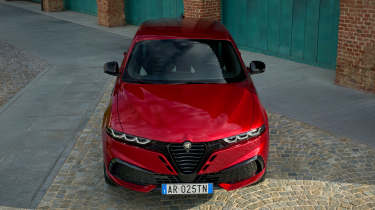 Alfa Romeo Tonale - above