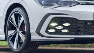 Volkswagen Golf GTD - fog lights