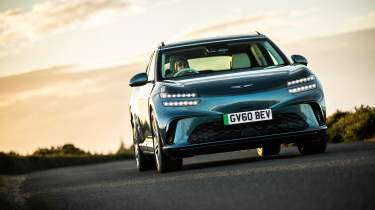 Genesis GV60 - front action