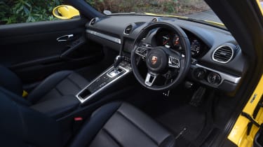Porsche Cayman - interior