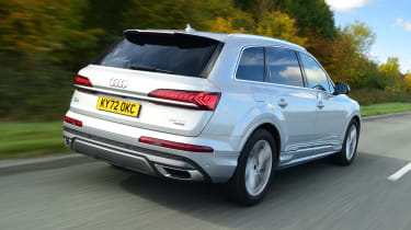 Audi Q7 - rear tracking
