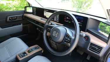  Mk1 Civic and Honda e - e interior