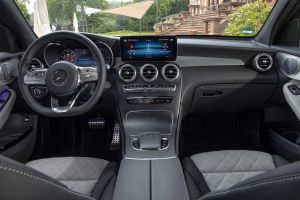Mercedes GLC - cabin