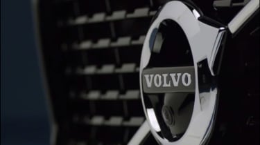 Volvo XC40 leaked - Volvo badge