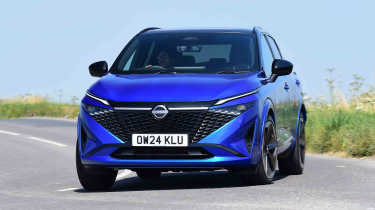 Nissan Qashqai - front cornering right