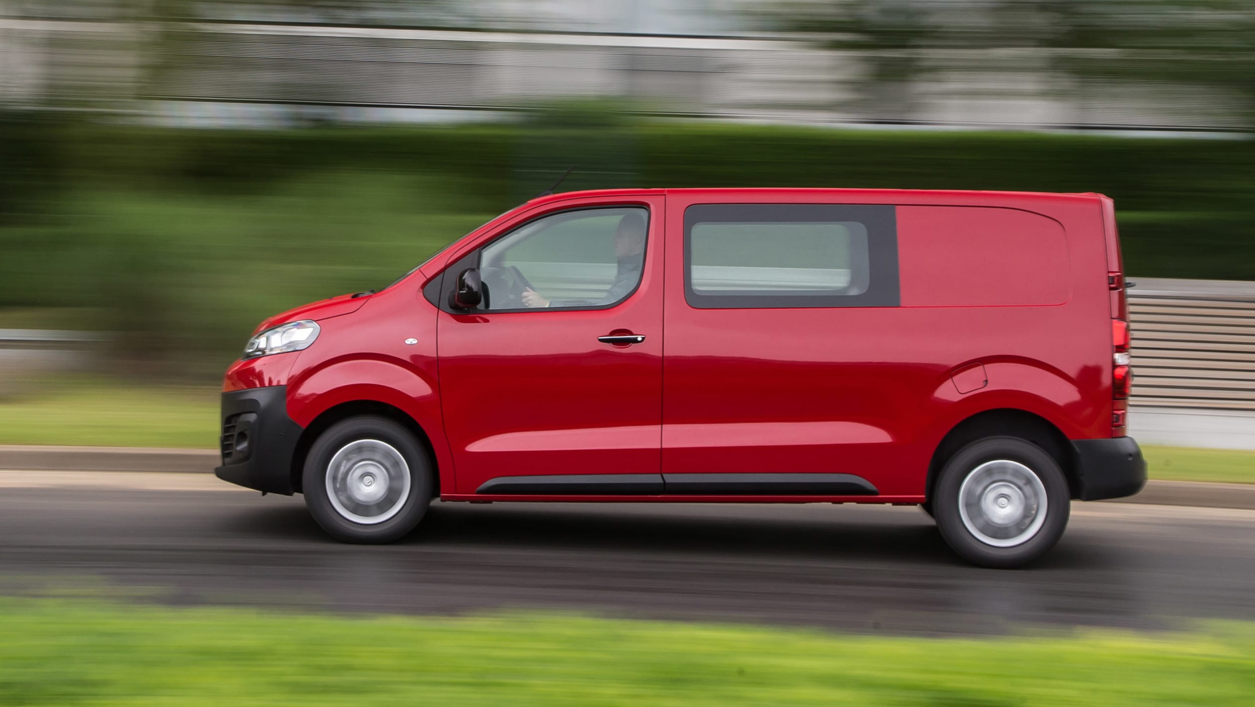 Citroen Dispatch 2016 - Pictures | Auto Express