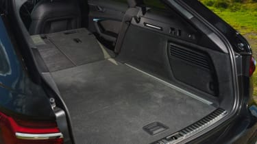 Audi A6 Avant - boot