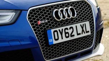 Audi RS4 grille detail