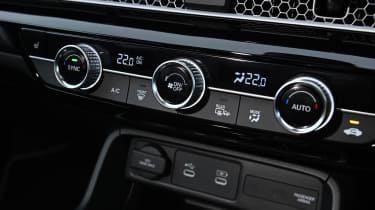Honda Civic - climate control knobs