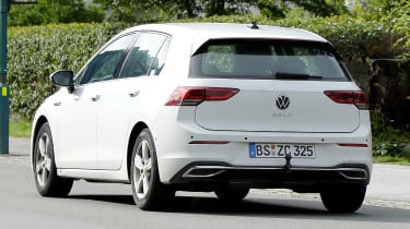 Volkswagen Golf facelift - spyshot 6