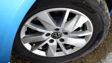 Volkswagen Caddy Cargo - wheel