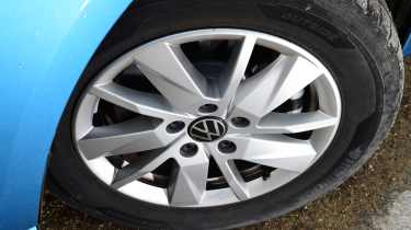Volkswagen Caddy Cargo - wheel