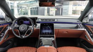 Mercedes%20S-Class%202020%20official%20pics-48.jpg