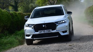 DS 7 Long Term Test - front action on dusty track