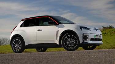 Renault 5 - front static