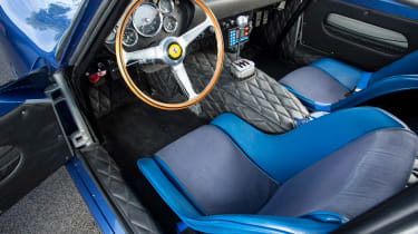 250 GTO interior