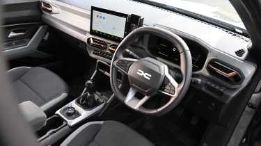 New Dacia Bigster 4x4 - front interior 