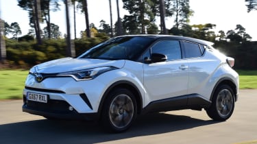 Toyota C-HR - front