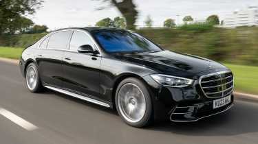 Mercedes S-Class front corner tracking