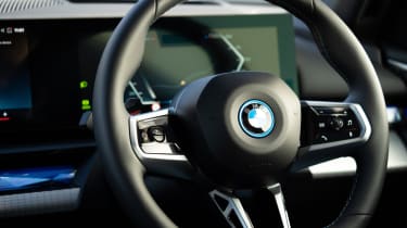 BMW i5 M50 – steering wheel
