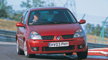 Best French modern classics - Renault Clio 172