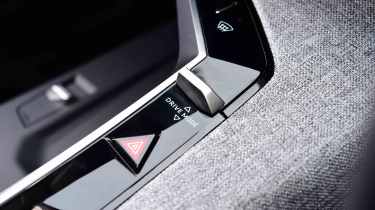 Peugeot E-3008 - drive mode