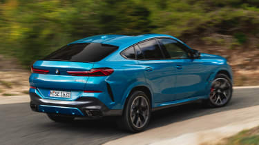 BMW X6 facelift - rear tracking