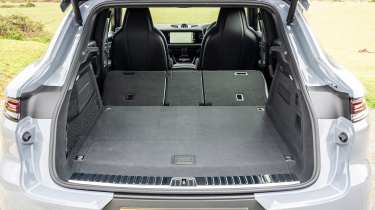 Porsche Cayenne Turbo E-Hybrid with GT Package - boot seats down