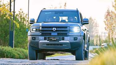 Denza B5 - front driving over washboard