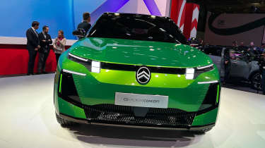 Citroen C5 Aircross concept Paris Motor Show - front end