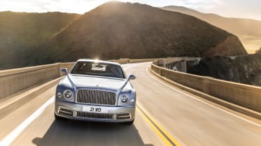 Bentley Mulsanne 2016 - Signature front tracking 3