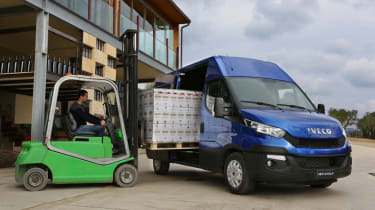 Iveco Daily - loading