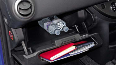 Nissan Note 1.6 SVE Refrigerated glovebox