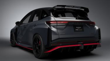 Nissan Aura Nismo RS Concept - studio rear 3/4