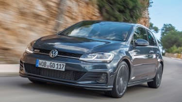 Volkswagen Golf GTD 2017 facelift - front tracking 2