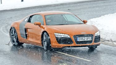 Audi R8 V8 Coupe front cornering