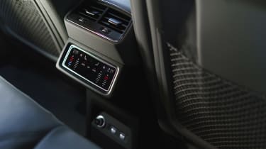 Audi e-tron - rear climate control