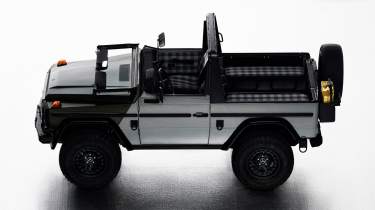 Mercedes G-Class Past II Future - side overhead open