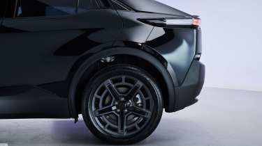 Subaru Uncharted - rear wheel