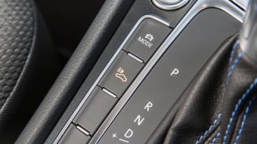 Volkswagen e-Golf - controls
